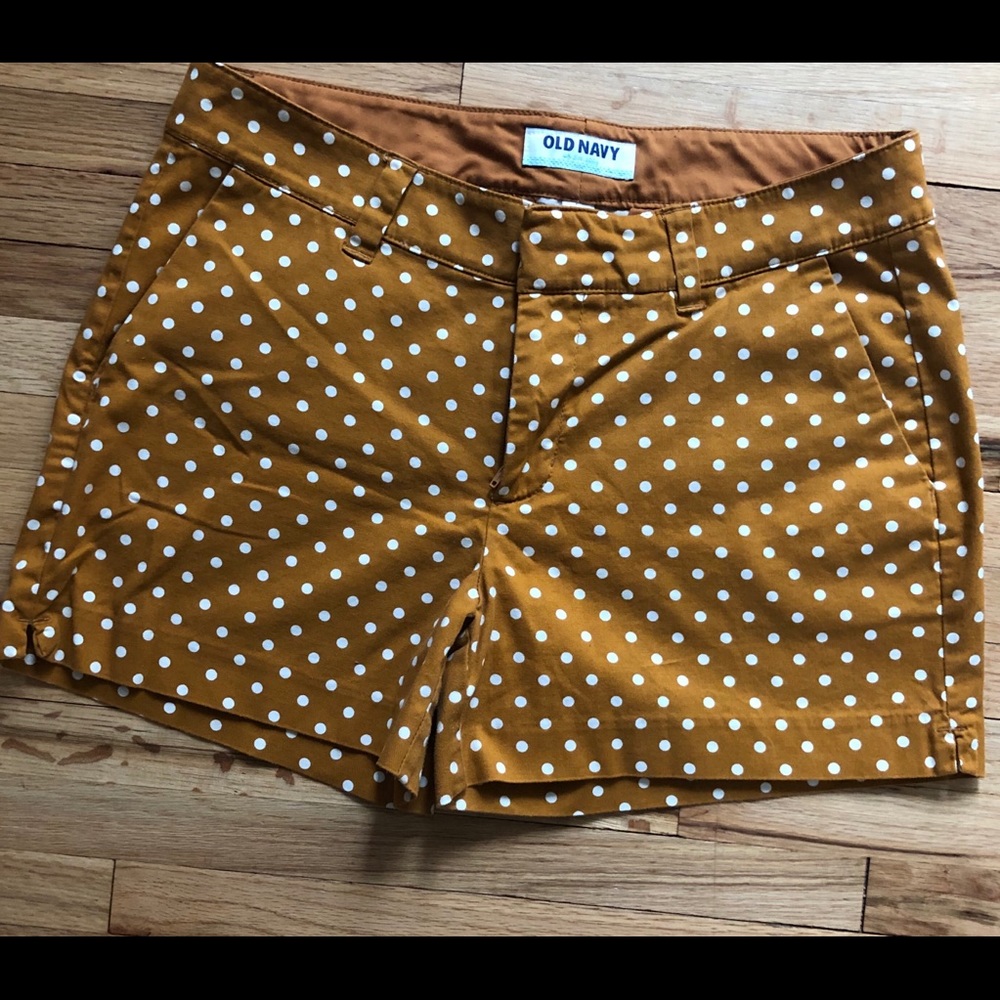 Old Navy size 4 poka dotted shorts